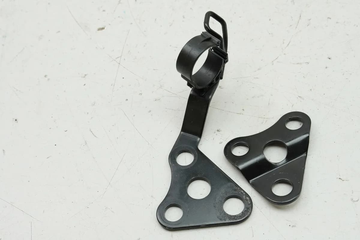 YAMAHA MT01 RP12 RP18 Halterung Motor vorn Halteplatte Motorhalter Stütze