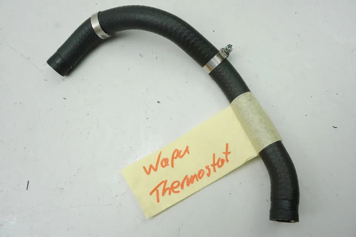 HONDA CBR 600 RR PC40 Kühlerschlauch Wasserpumpe --> Thermostat