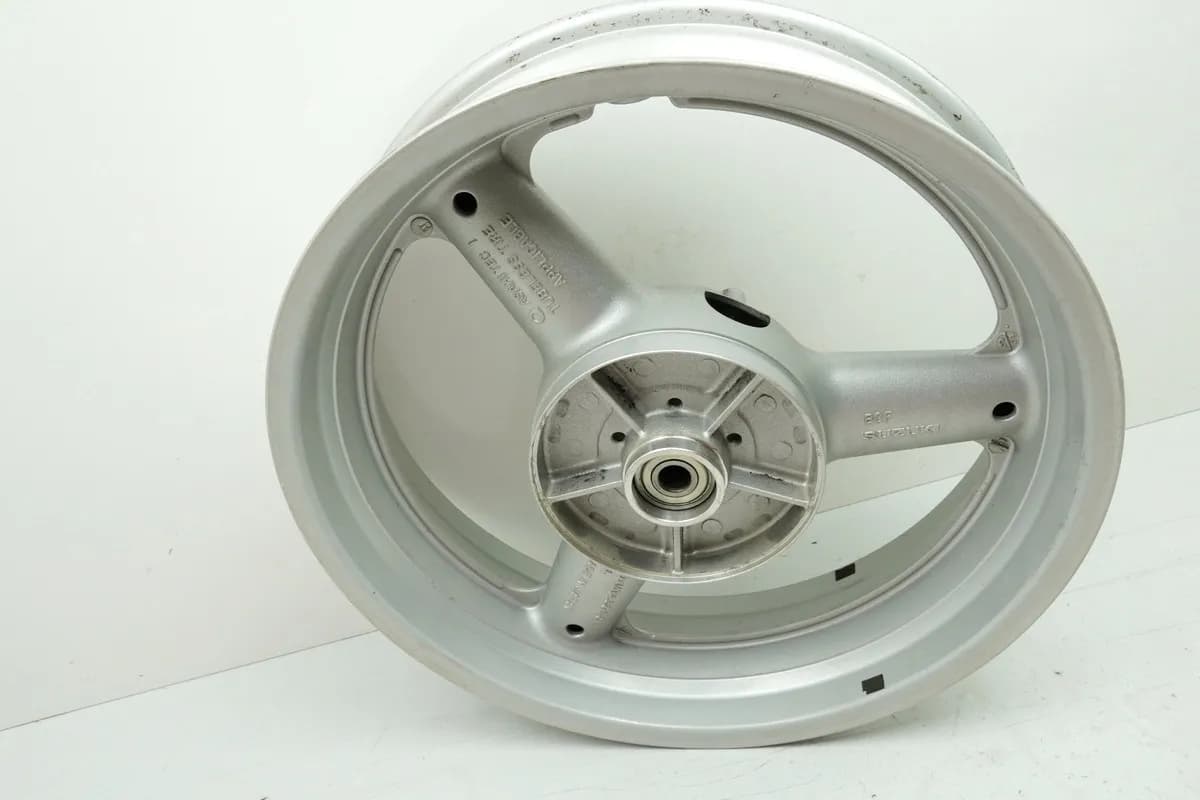 SUZUKI GSX 600 F AJ Felge hinten Hinterrad Wheel - unfallfrei 98-02