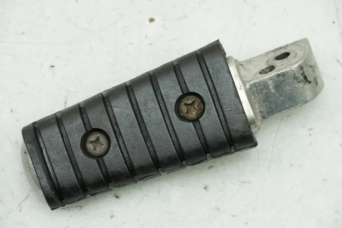 YAMAHA XV 750 4PW VIRAGO Fußraste Sozius links hinten Footrest