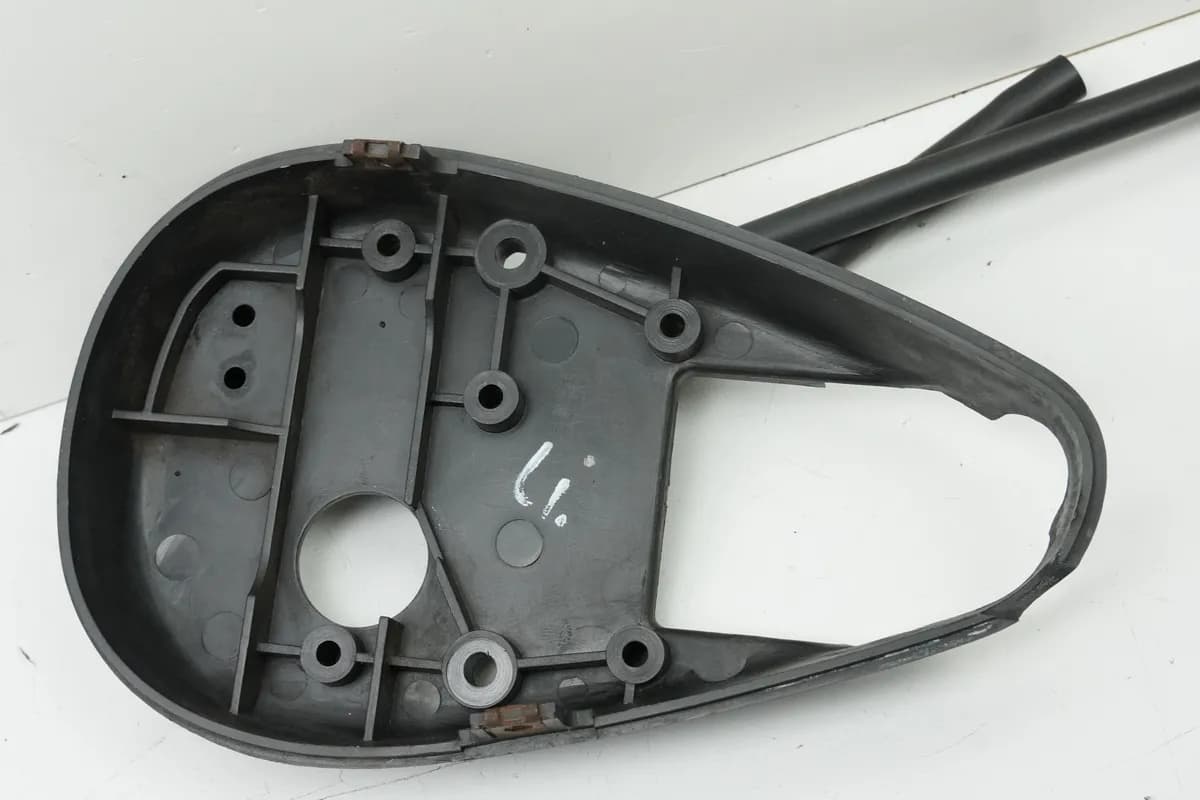 YAMAHA XV 535 VIRAGO AIRBOX LINKS HALTER LUFTFILTERKASTEN