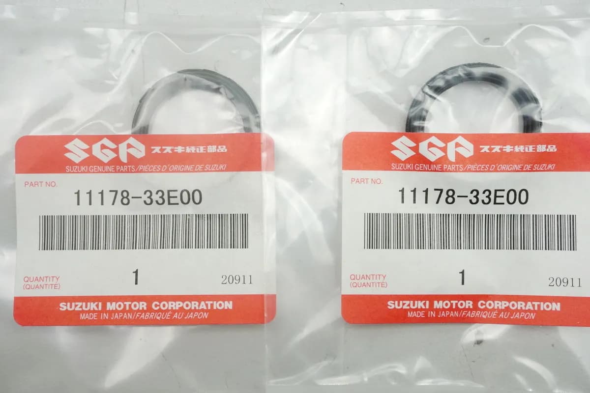 Suzuki Ventildeckeldichtung klein Set 2 Stück original 11178-33E00 GSR GSX - NEU