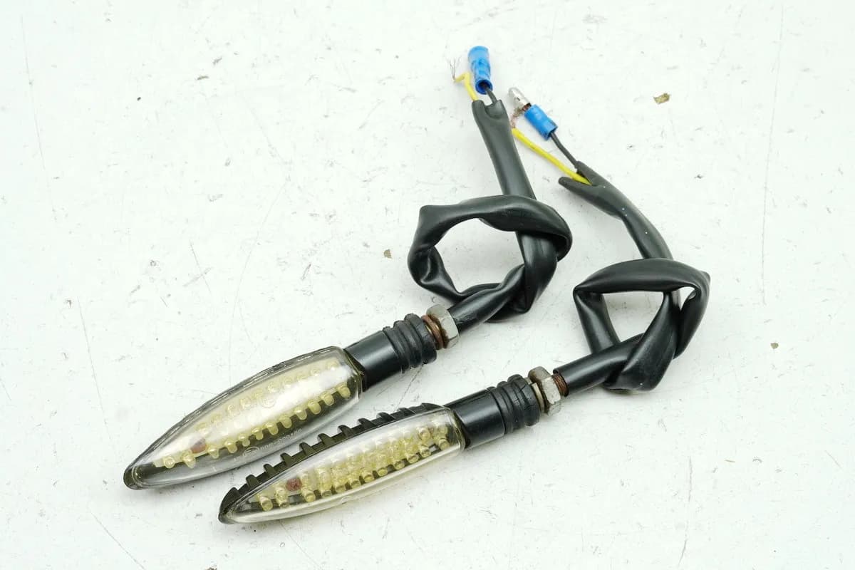 KAWASAKI NINJA 250 R EX250K Blinker LED aus Zubehör 2 Stück