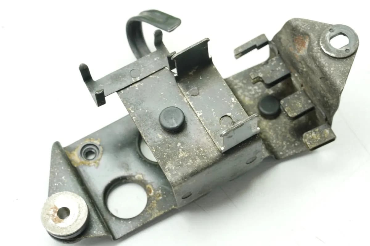 HONDA GL 500 PC02 SILVER WING Halterung I Laderegler Hateplatte Regler Träger