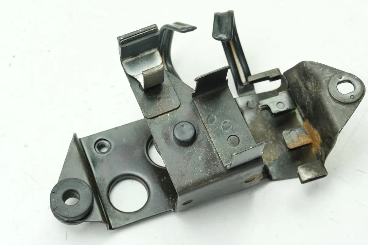 HONDA GL 500 PC02 SILVER WING Halterung II Laderegler Hateplatte Regler Träger