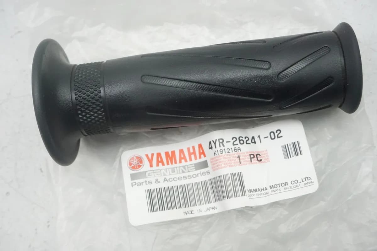 YAMAHA XSR 700 FZ1 FZ6 MT01 ... Griff links Griffgummi Lenkergriff 4YR-26241-02
