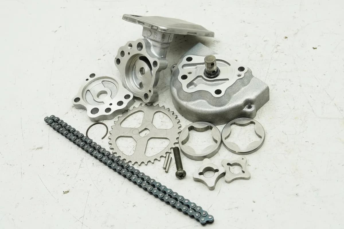 YAMAHA XV 750 4PW VIRAGO Ölpumpe Zahnrad Ritzel Kette (für Motor)