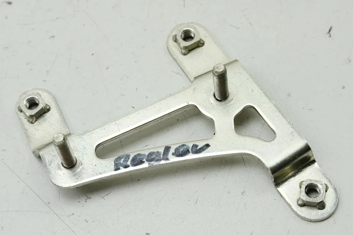 HONDA CBF 1000 FA SC64 Halterung Laderegler Halter Spannungsregler Halteplatte