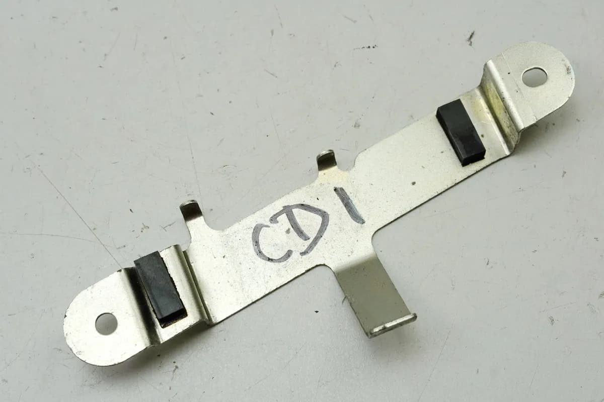 HONDA CBF 1000 FA SC64 Halterung CDI Halter Zündbox Steuerteil Halteplatte