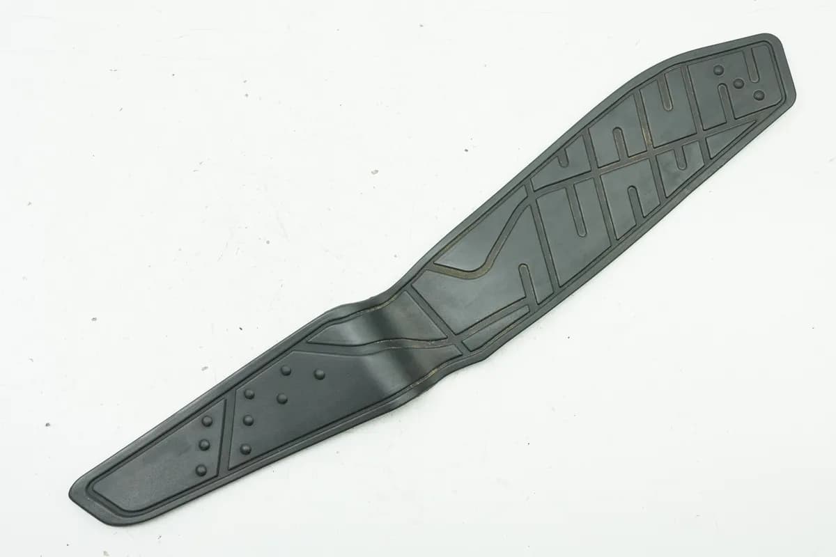 KYMCO XCiting 500 i RFBT70040 Trittgummi rechts Gummimatte auf Trittbrett