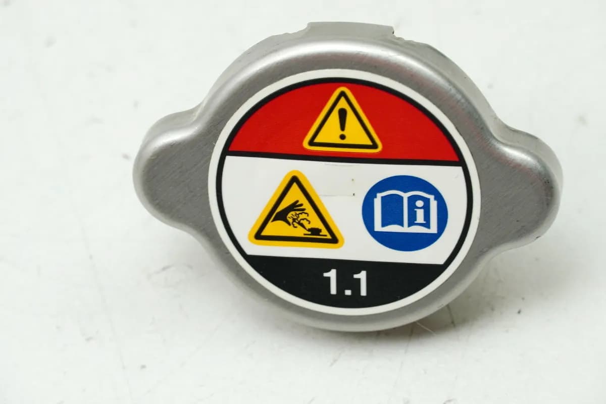 HONDA CBF 1000 FA SC64 Kühlerdeckel Kühler Deckel Verschluß Cover