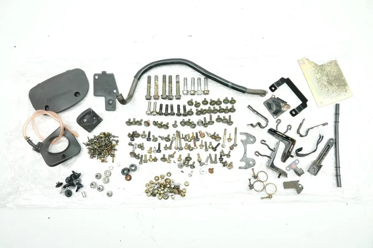 KYMCO DOWNTOWN 300 i ABS RFBV200 Schrauben & Kleinteile (für Rahmen Verkleidung)