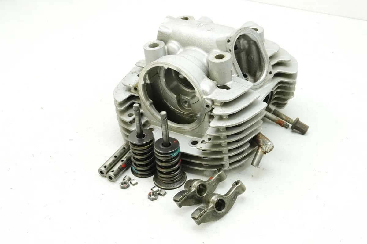 YAMAHA XV 750 3AL VIRAGO Zylinderkopf hinten Ventile Kipphebel