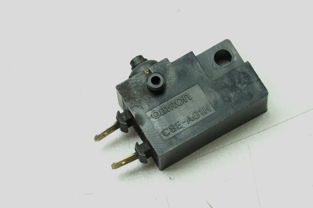 BUELL XB12 SCG XB1 S2F LIGHTNING LOW Bremslichtschalter vorn (für Bremszylinder)