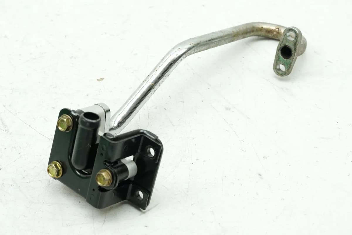 KYMCO XCiting 500 i RFBT70040 Motorentlüftung Sekundärluftgehäuse Rohr Ventil