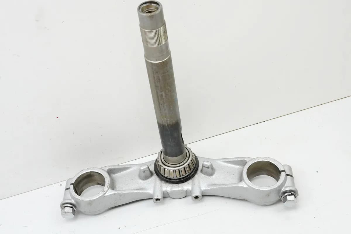 KAWASAKI VN 750 A-D Vulkan Twin Gabelbrücke unten unfallfrei (für Gabel)