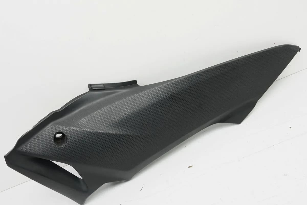 HONDA CBR 600 F PC41 ABS Seitendeckel rechts Verkleidung Tank Abdeckung Cover