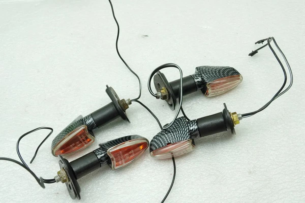 Blinker 4 Stück Mini vorn hinten Satz aus Zubehör