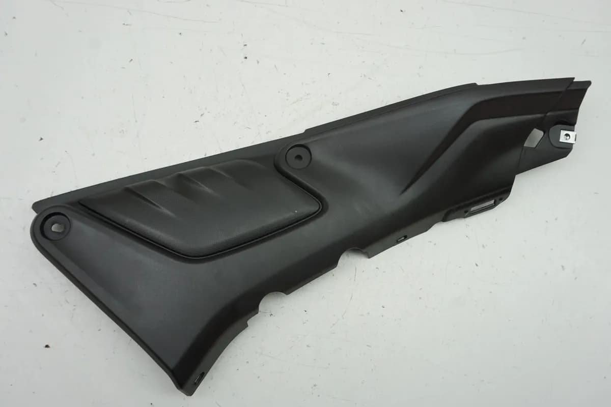 YAMAHA MT 125 A RE39 Seitendeckel links Abdeckung Cover Sitzbank Verkleidung