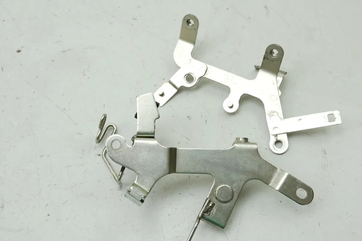 HONDA CBF 1000 FA SC64 Halterung Zündspulen Halter Zündspule Halteplatte