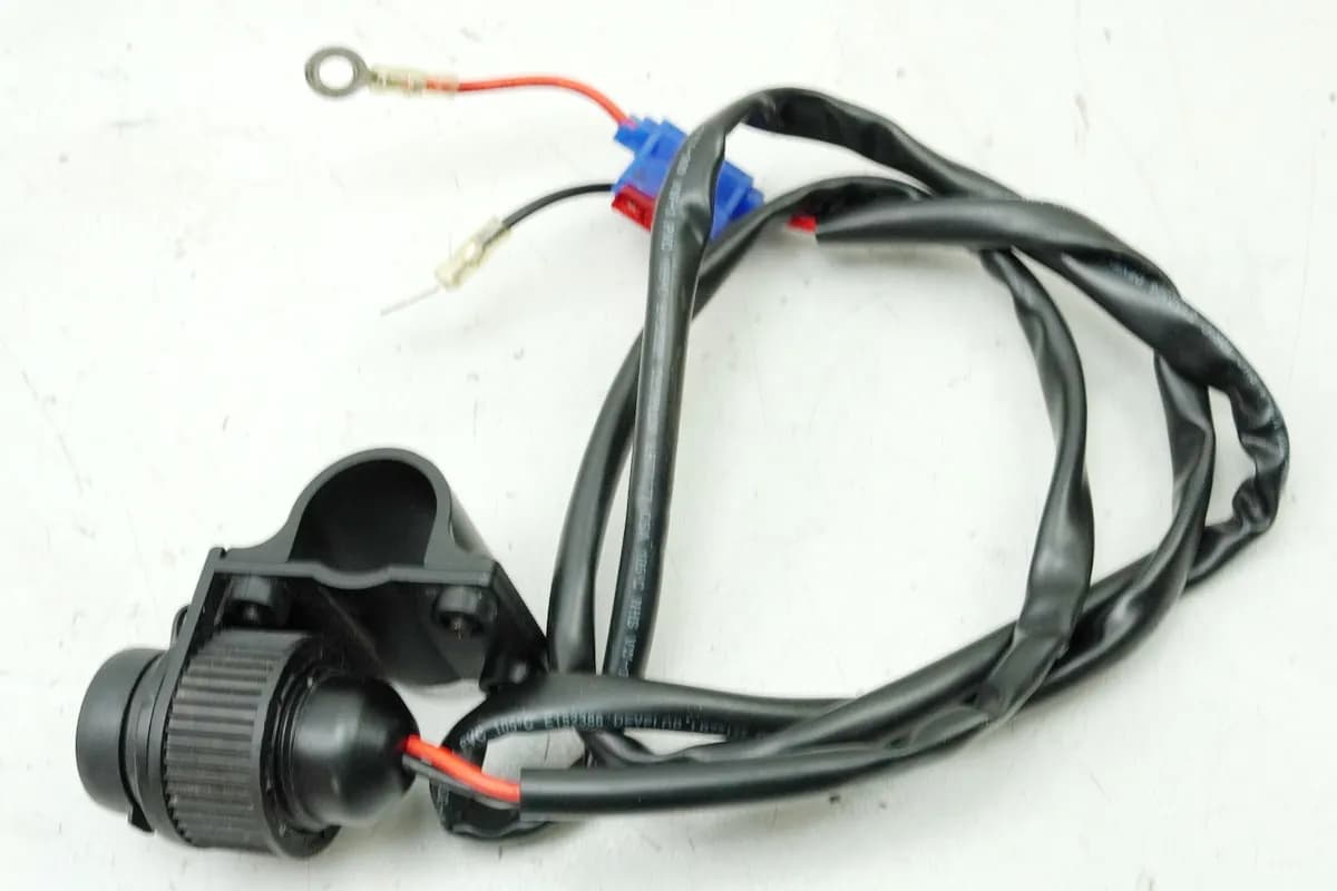 HONDA CBF 1000 FA SC64 Bordsteckdose 12V Steckdose Lenkerklemmung