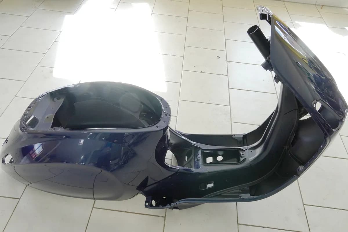 VESPA Primavera 50 4T 3V i-Get Rahmen Chassis lackiert blau 289/A - 6219178