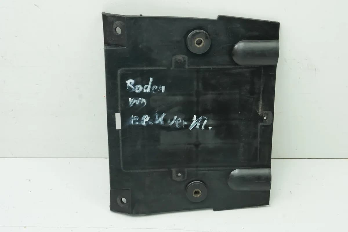 KAWASAKI Z 750 E KZ750E Abdeckung Heckverkleidung innen Cover Deckel Unterteil