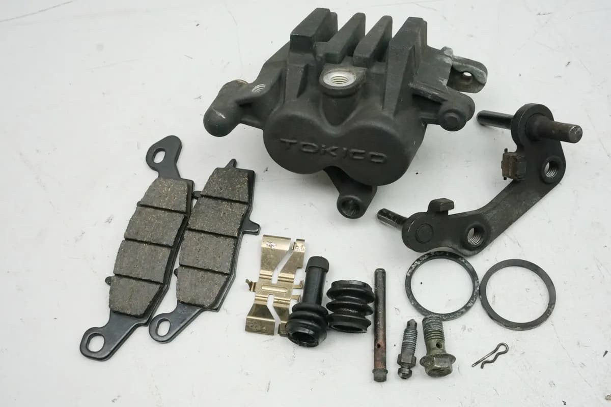 SUZUKI GSX 600 F AJ Bremssattel links Bremszange 98-02