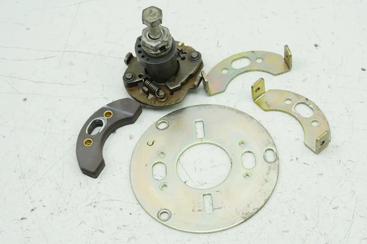 KAWASAKI Z 750 E KZ750E Unterbrecher Impulsgeber Zündung Magnetzündung Zündgeber