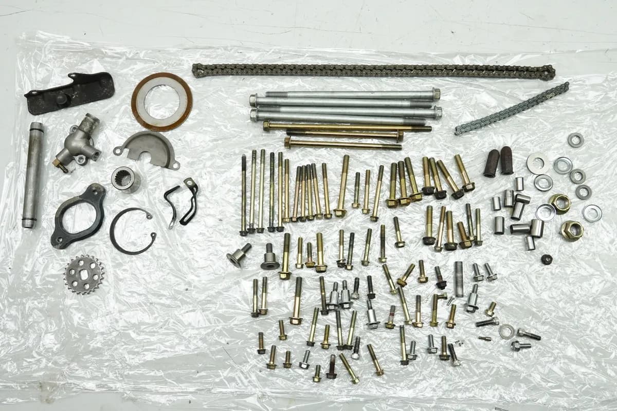 KYMCO XCiting 500 i RFBT70040 Schrauben & Kleinteile für Motor Zylinder Getriebe