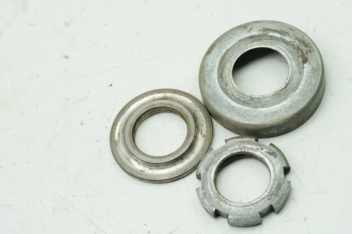 YAMAHA DS7 250 Mutter Sicherung Lenkkopf Gabelbrücke (für Gabel)