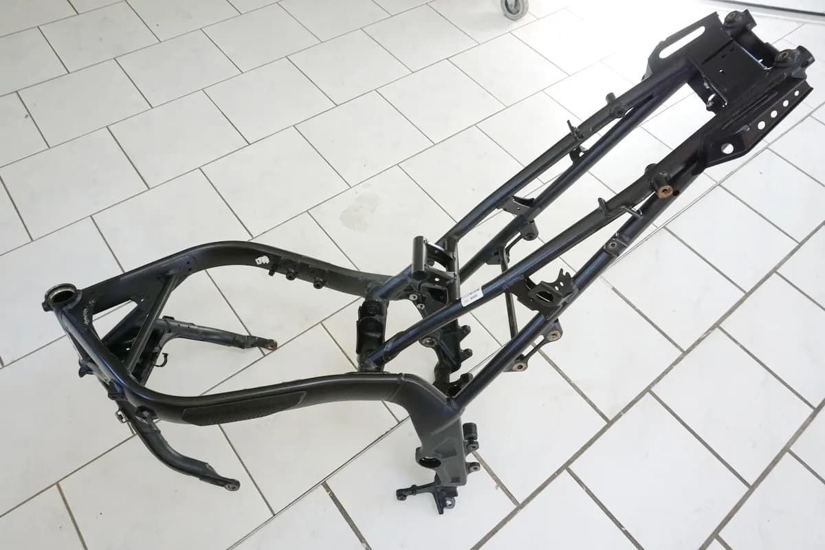 HONDA CB 650 FA RC75 Rahmen & Brief COC Frame - Vermessungsprotokoll