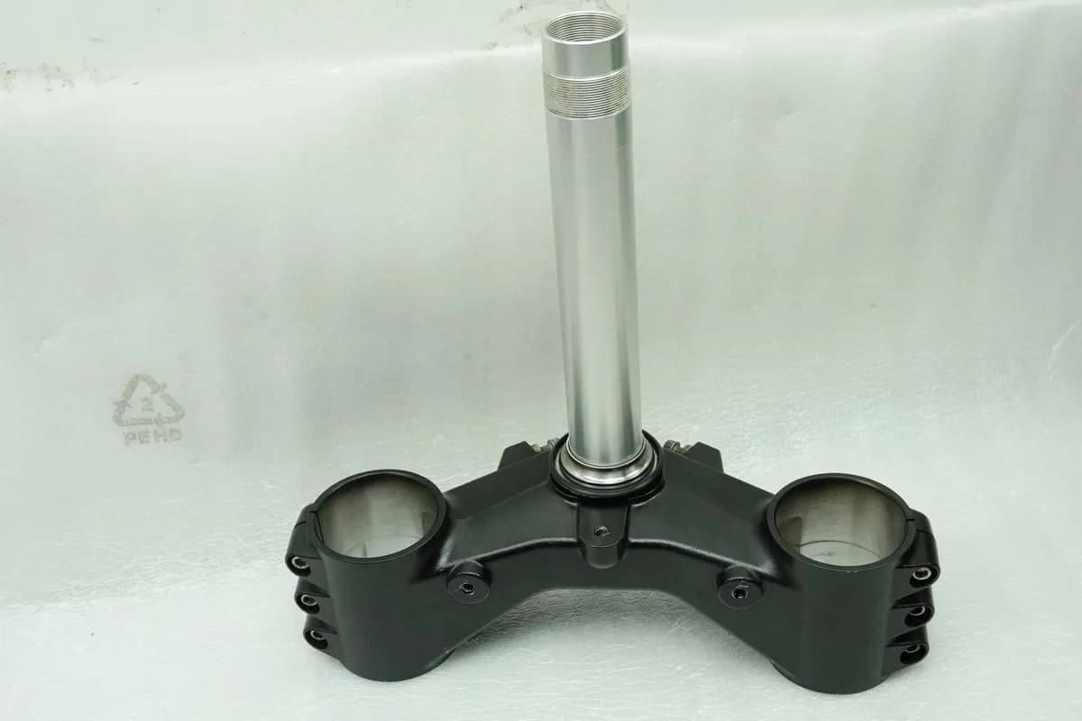 MOTO MORINI CORSARO 1200 Gabelbrücke unten unfallfrei (für Gabel Gabelholm Rohr)