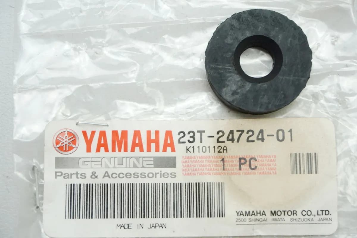 Yamaha Dämpfer Gummi Tank original 23T-24724-01 VMAX XT XV - NEU