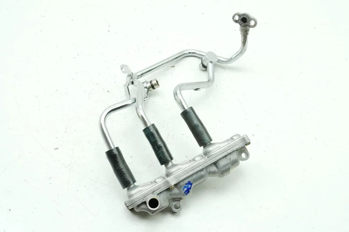 Honda GL 1500 F6C Valkyrie SC34 Steuerung Lufteinspritzung rechts Rohr Luftzufuhr