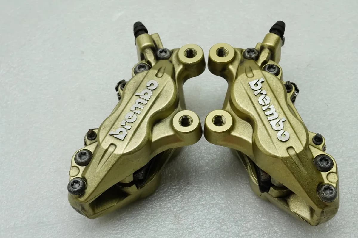 MOTO MORINI CORSARO 1200 Bremssattel vorn links rechts Brembo Bremszange