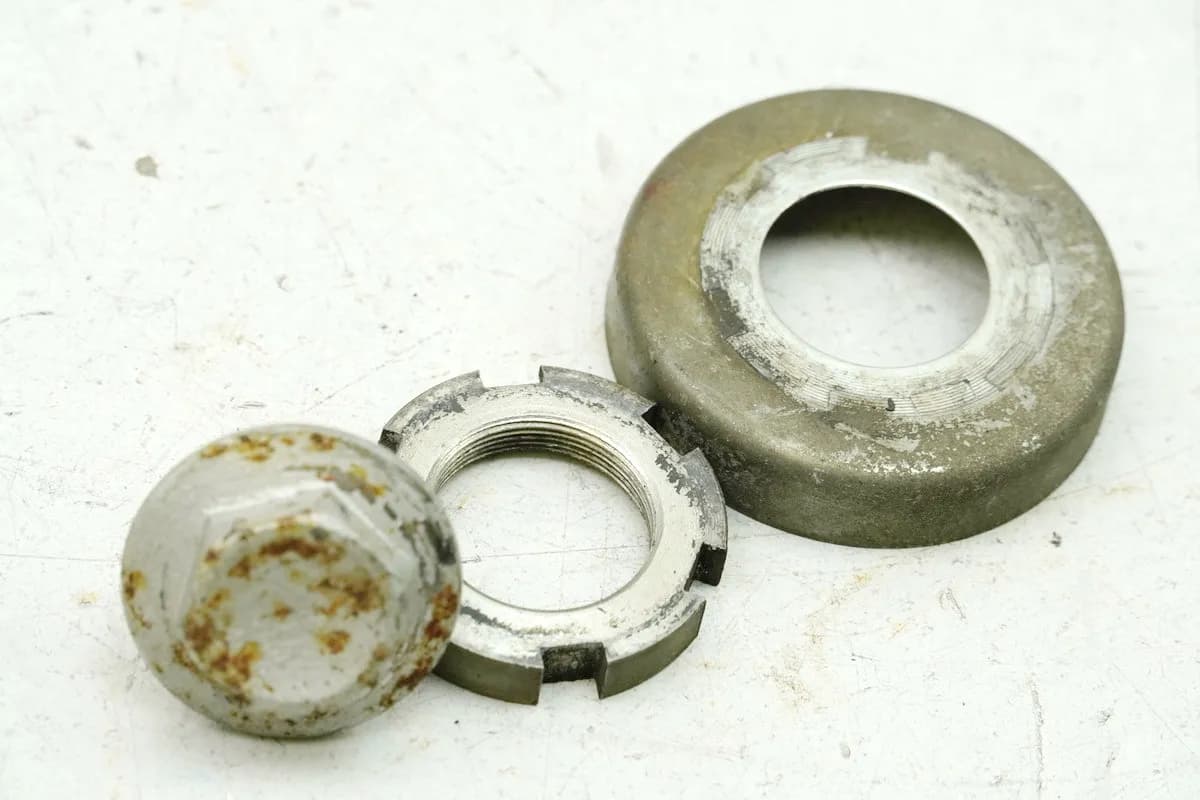 YAMAHA SR 250 3Y8 Mutter Sicherung Lenkkopf Gabelbrücke