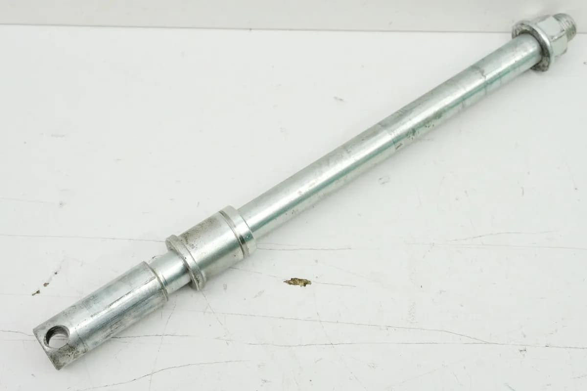 KAWASAKI VN 750 A-D Vulkan Twin Steckachse vorn Achse Distanzhülse 14061 km