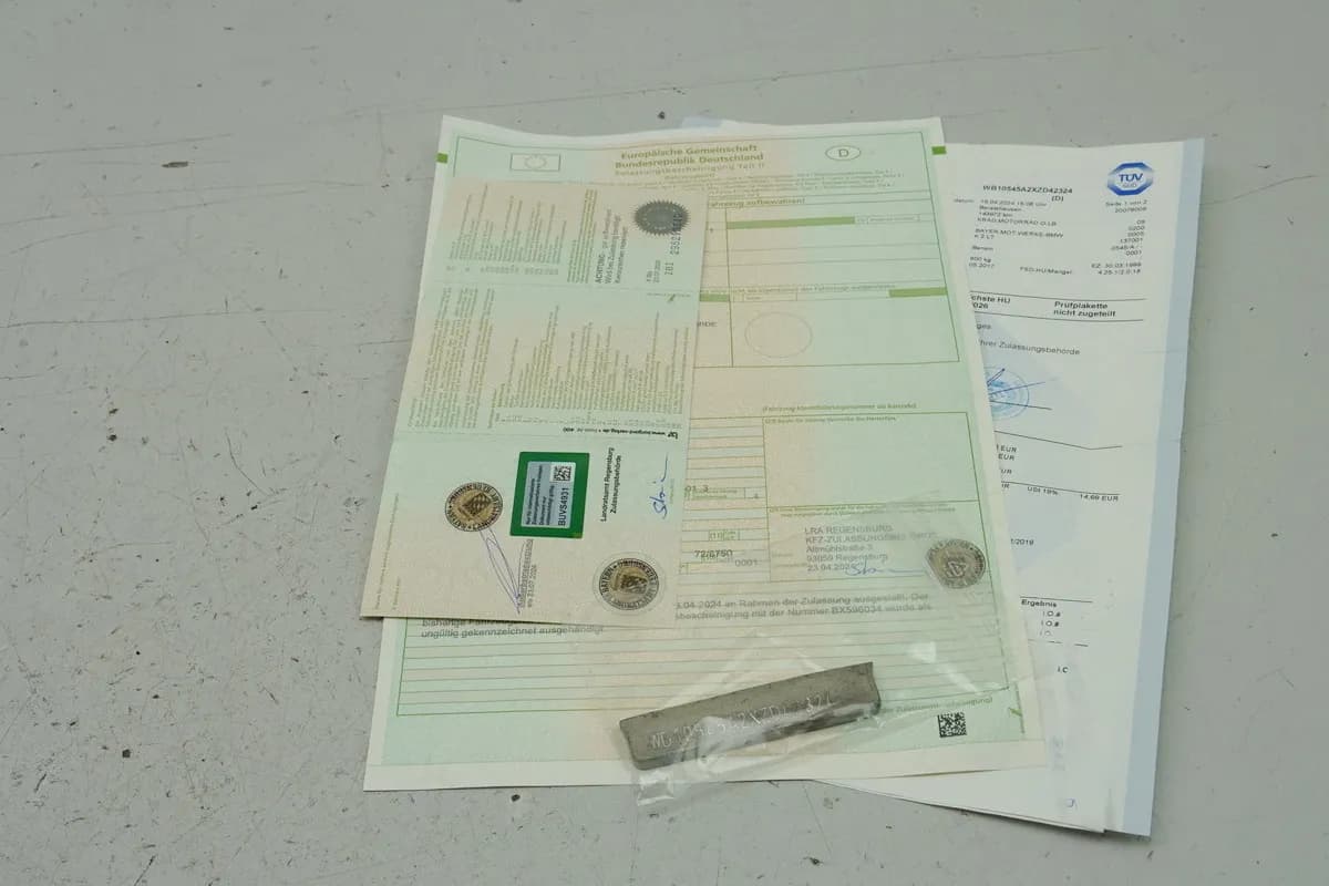 BMW K 1200 LT A K2LT Rahmen bzw. FIN Nummer + Brief Dokumente