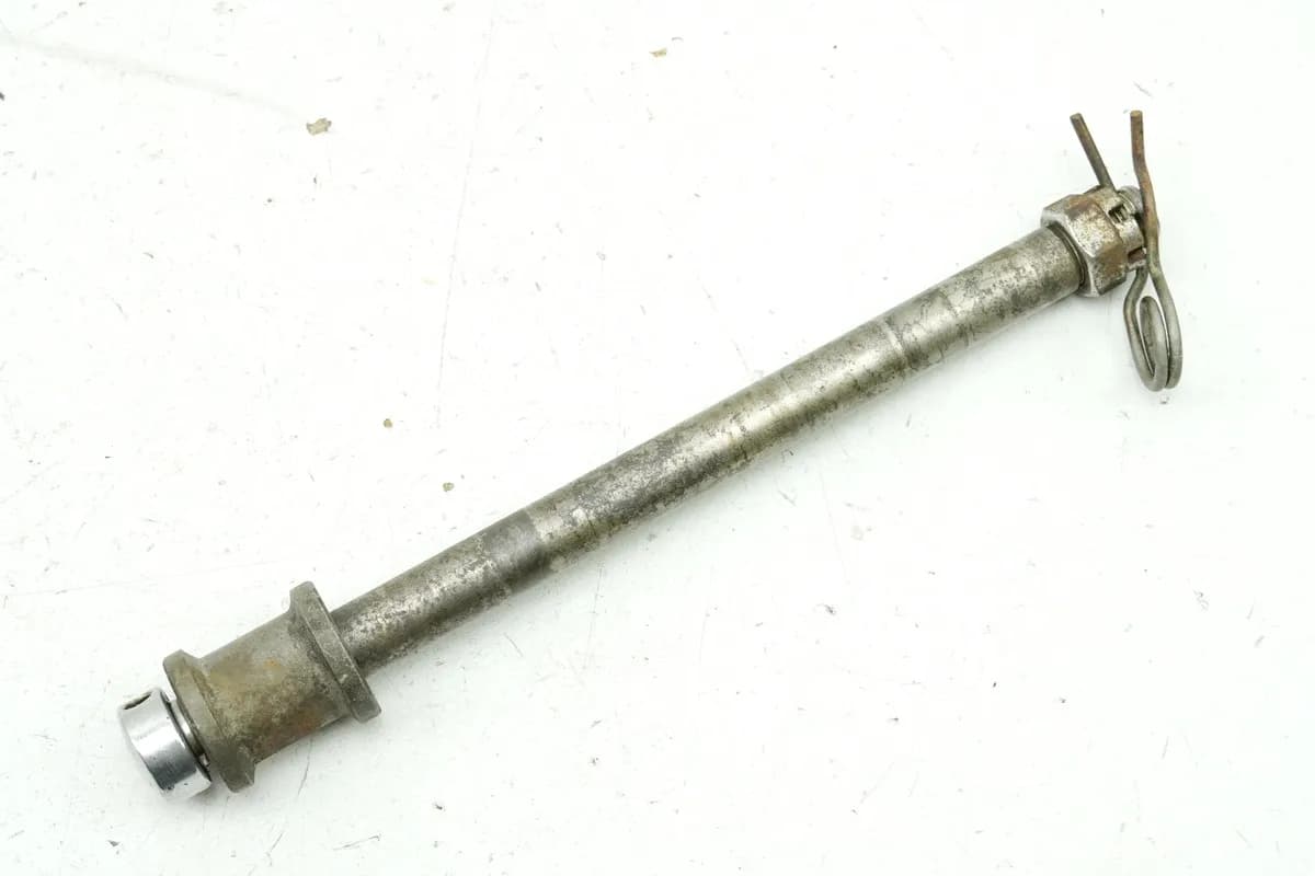 YAMAHA DS7 250 Steckachse hinten Achse Radsteckachse Distanzhülse Mutter (Felge)