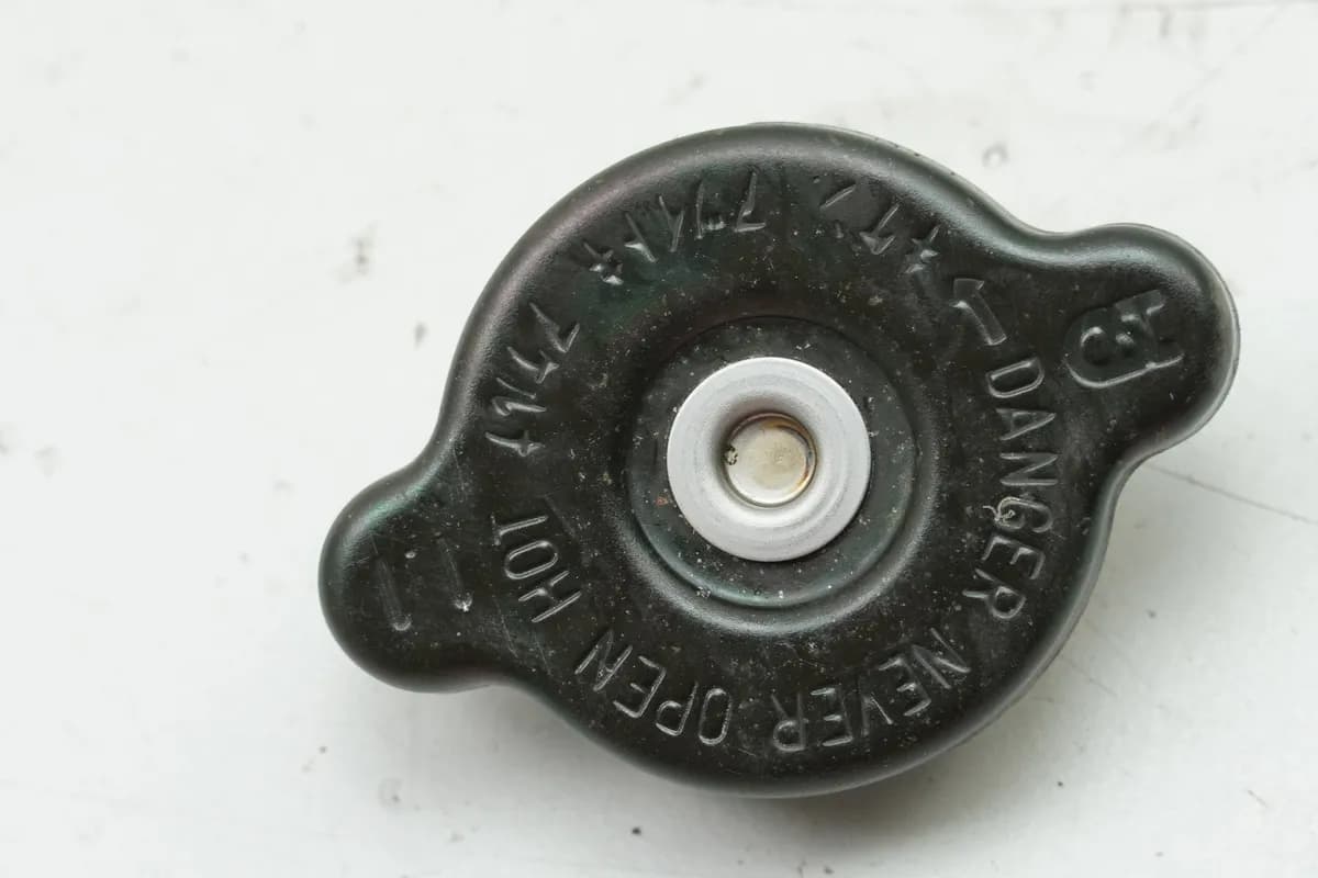 KAWASAKI VN 750 A-D Vulkan Twin Kühlerdeckel Verschluß Kühler Cover Deckel