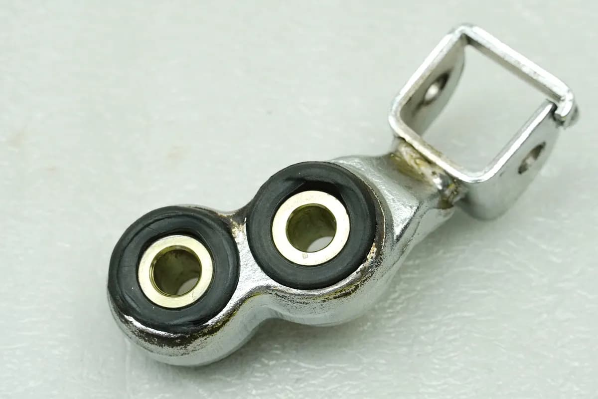 YAMAHA XV 535 VIRAGO 2YL Fußrastenträger Fußraste Fahrer rechts Halter Platte