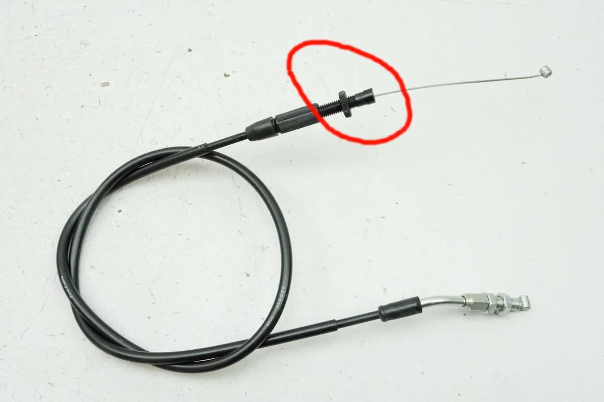 SUZUKI VZR 1800 INTRUDER M1800 Gaszug original Gasseil