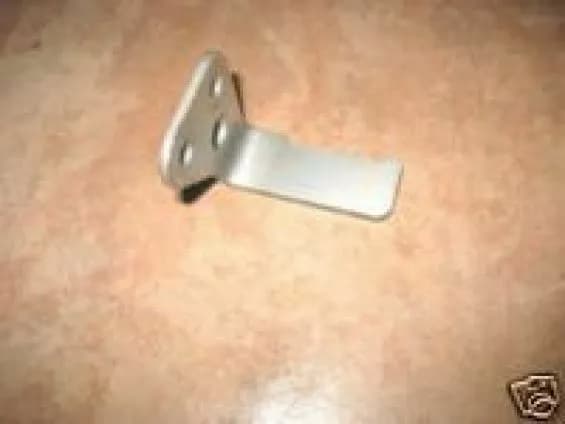 YAMAHA R1 RN01/ RN04 HALTERUNG RELAIS RAHMEN 98-01