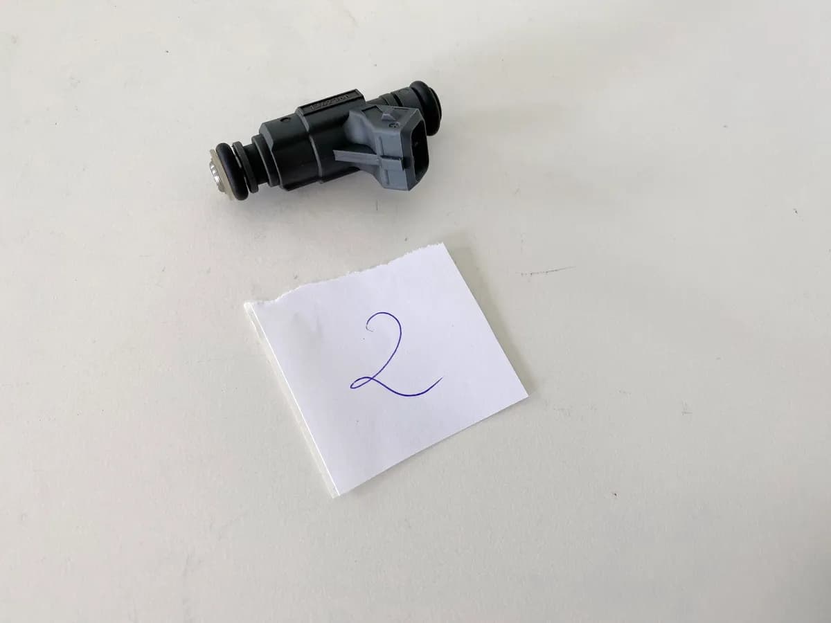 BMW R 1150 R R21 Einspritzdüse Einspritzventil 2 (für Drosselklappe Motor)