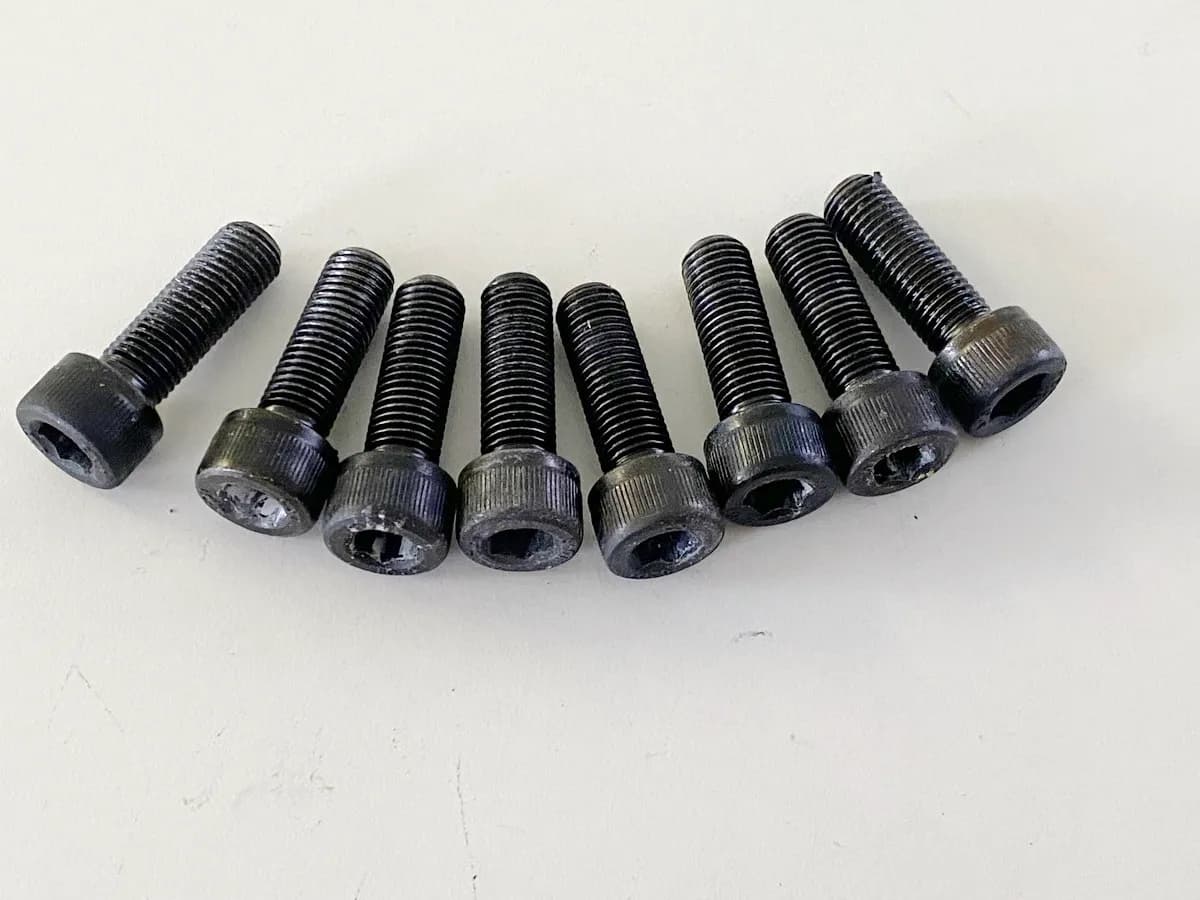 KAWASAKI ZZR 1100 D ZXT10D G Schrauben Rahmenunterzug Schraube Rahmen