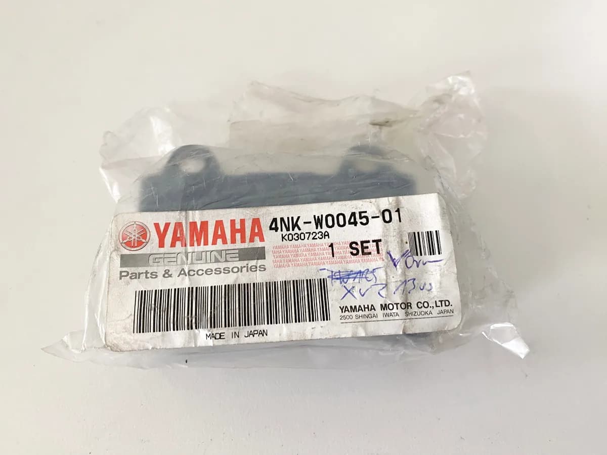 Yamaha Bremsbelag Satz Bremsbeläge vorn original 4NK-W0045-01 XVZ1300 - NEU