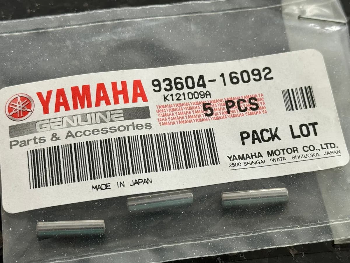 YAMAHA FZ SR TZ XJ XT original Passstift Stift Pin für Schaltwelle 4 Stück - NEU