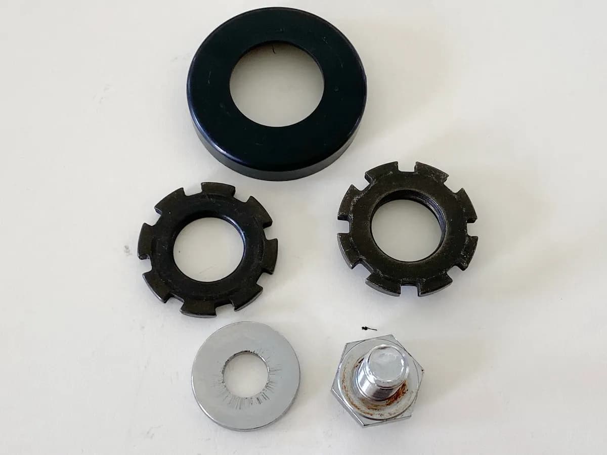 KAWASAKI VN 800 VN800A B CLASSIC Mutter Sicherung Lenkkopf Gabelbrücke Schaube