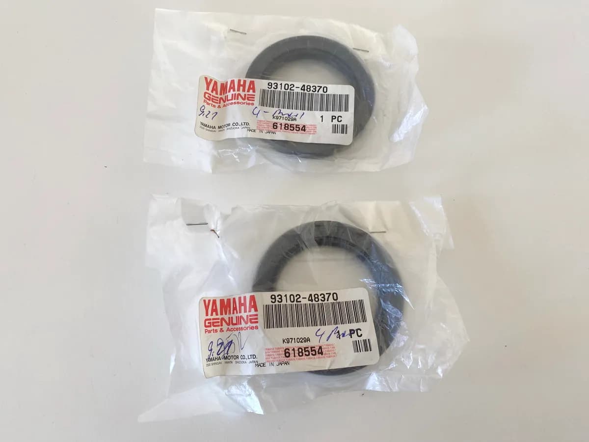 YAMAHA YFM350 Warrior original Wellendichtring Simmerring Hinterrad 2 Stück NEU